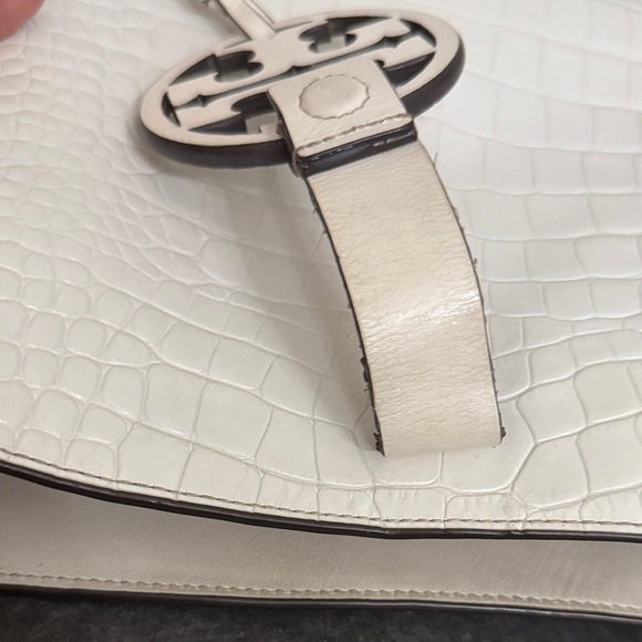 Well Loved Tory Burch White Croc-Embossed Shoulder Bag Junk Project bag - Picture 12 of 16